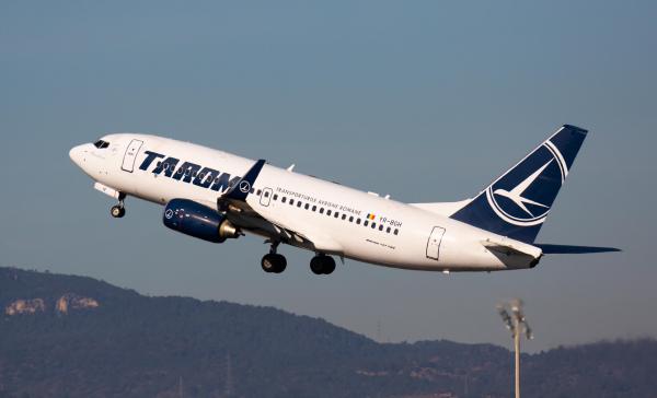 avion TAROM