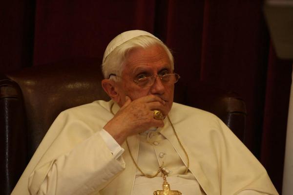 Papa emerit Benedict al XVI-lea