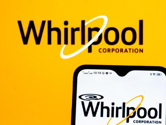 Proprietarul Arctic pune la cale o afacere cu gigantul Whirlpool. Tranzacția implică și fabrica din România