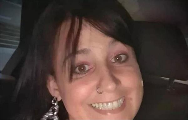 O mamă din UK, moartă după ce a așteptat 11 ore după o ambulanță