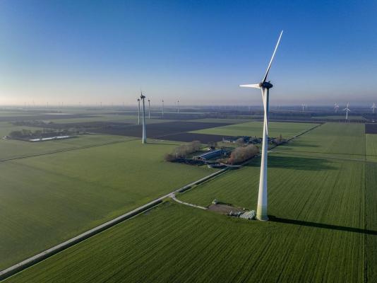 Unul dintre cei mai mari producători de energie din surse regenerabile dă în judecată România. Este nemulțumit de suprataxarea profiturilor