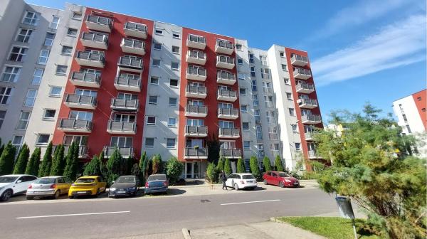 Cu cât vinde ANAF 2 apartamente din Braşov şi Bucureşti