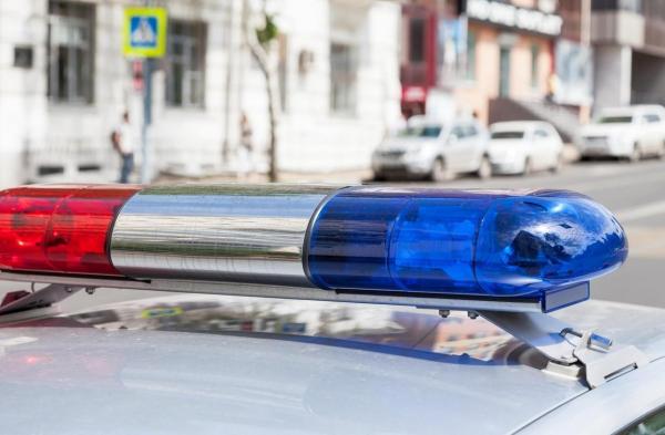 rimă şocantă în SUA. Preşedinta unei sinagogi din Detroit, găsită într-o baltă de sânge în faţa casei. Femeia, înjunghiată în repetate rânduri