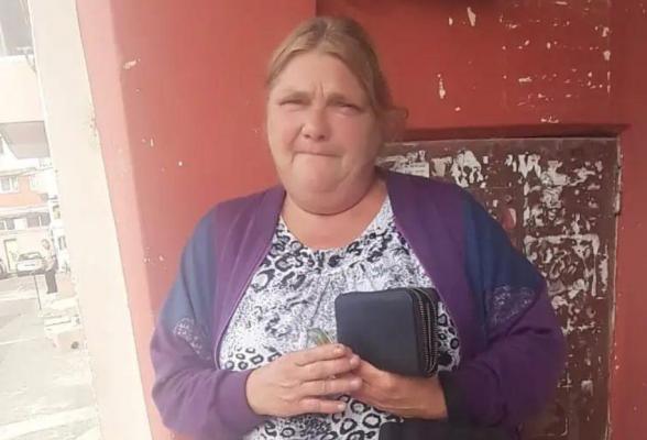 O femeie sărmană din Alba Iulia a găsit un portofel și l-a returnat. Simona a refuzat și recompensa financiară oferită