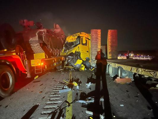 Accident devastator în Israel, pe autostrada 6. Două camioane care transportau blindate s-au ciocnit în drum spre granița cu Fâșia Gaza