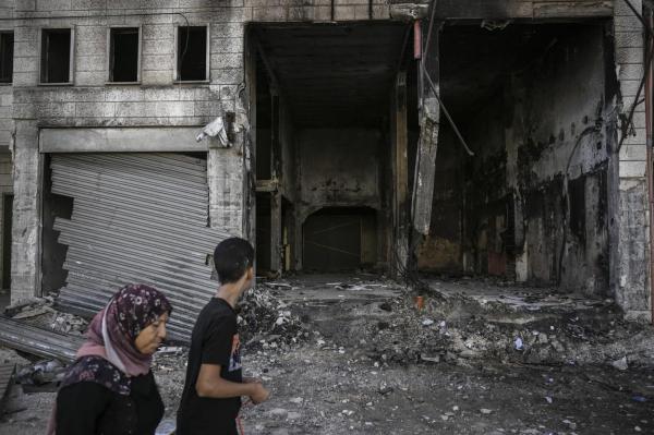 Israelul a bombardat mai multe poziţii ale Hezbollah şi lansează un avertisment: "Dacă face o eroare, va pecetlui destinul Libanului"