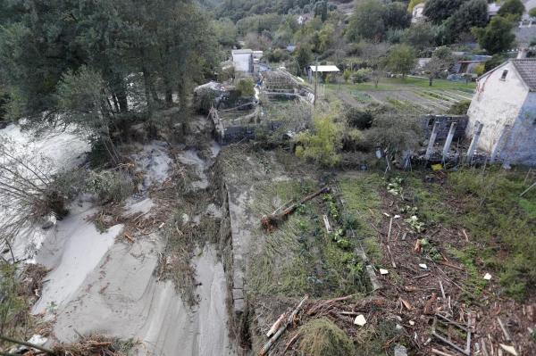 Avertisment pentru românii care merg ori se află deja în Franţa. Vremea face ravagii în mai multe zone, au fost emise coduri roşi şi portocalii de inundaţii