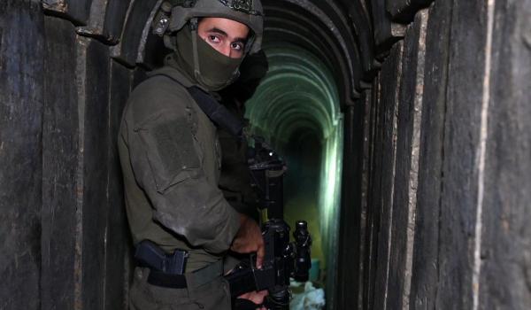 Israelul începe să inunde tunelurile din Gaza. IDF a dat asigurări SUA că nu va pune ostaticii în pericol