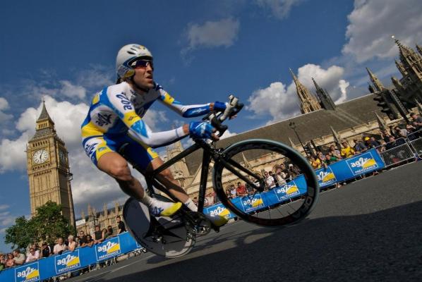 "Credeam că mă distrez... Alcool şi droguri". Decăderea ciclistului Christophe Moreau, după succesul de la Turul Franţei în 2000. A ajuns la închisoare şi dezintoxicare