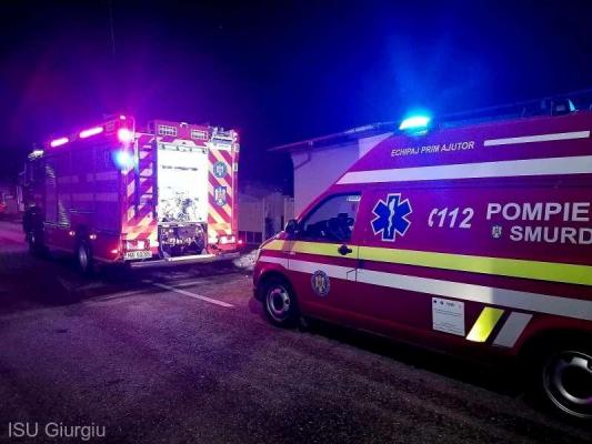 Explozie în Giurgiu. O casă a sărit în aer, deşi nu era racordată la reţeaua de gaze. Trei persoane, cu arsuri grave