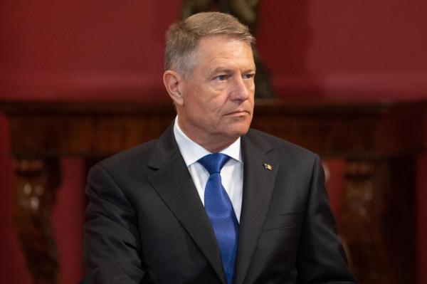 Iohannis, mesaj pentru români de Crăciun: "Sărbătoarea Nașterii Domnului este despre dăruire, speranță, pace și lumină"