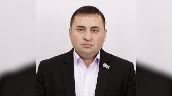 Un politician rus din partidul Rusia Unită a fost găsit mort după ce a căzut pe geam de la etajul al treilea