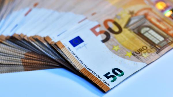 Fonduri europene nerambursabile în 2024. Ce tip de fonduri pot accesa românii