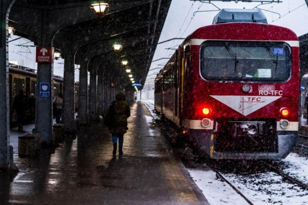 Trenurile din România vor trebui să circule cu 160 km/h până în 2030. Adina Vălean: Este obligaţie pan-europeană
