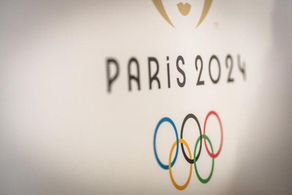 Ruşii şi belaruşii pot participa la Jocurile Olimpice 2024 de la Paris, sub drapel neutru