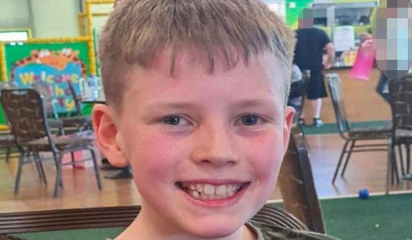 Un băiat de 10 ani s-a spânzurat din greșeală în leagăn, în UK