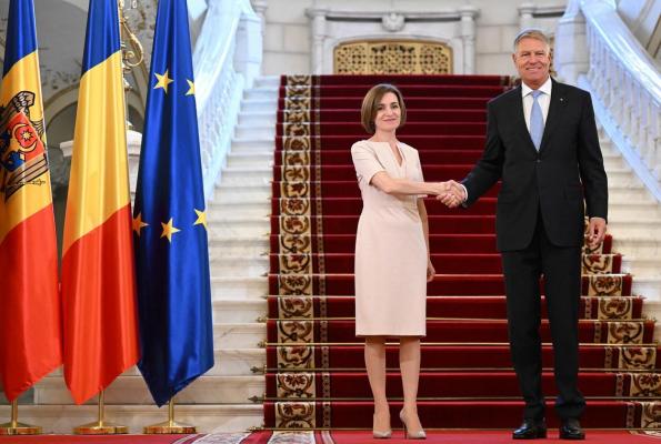 Klaus Iohannis: România este alături de Moldova. Nu este singură în faţa acestor provocări.