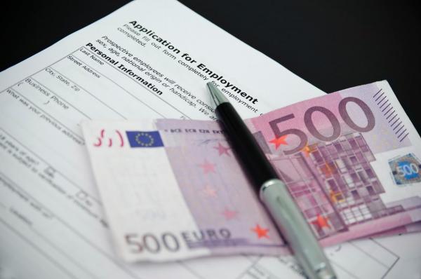 Ţara europeană care trece de la salariul minim lunar, la cel pe oră. Cum funcţionează sistemul şi de ce ajută în lupta contra inflaţiei