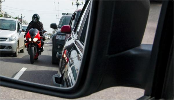 Accident grav în Tulcea. Un motociclist în vârstă de 50 de ani a murit după ce un șofer nu s-a asigurat și l-a lovit în plin