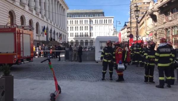 Sediul BNR, evacuat în urma unor degajări de fum. ISU: Nu sunt persoane rănite