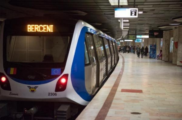 Incident la staţia de metrou Constantin Brâncoveanu. Călătorii au sunat la 112, după ce ar fi simţit miros de fum. Pompierii spun că nu se confirmă