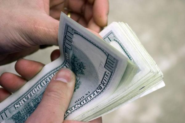 Banii aduc fericirea? Da, dacă ai venituri de până în 500.000 de dolari pe an - studiu