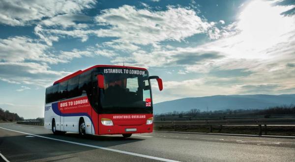 Cât costă cea mai lungă călătorie cu autocarul din lume. Traversează 22 de ţări şi durează 56 de zile