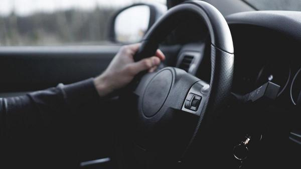 Schimbarea volanului, de pe dreapta pe stânga, poate să coste chiar şi câteva mii de euro