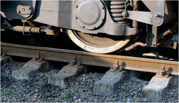 O femeie de 62 de ani a murit, după ce a fost călcată de tren, în Buzău
