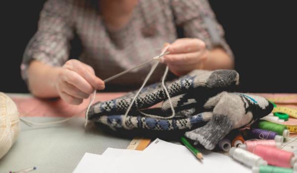 O companie celebră din România, de aproape 100 de ani pe piaţă, cumpărată de grupul israelian Tefron