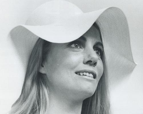 Sharon Acker, vedeta din "Star Trek" şi "Tânăr şi neliniştit", a murit la 87 de ani