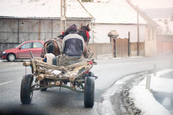 Câţi asistaţi sociali sunt în România. Judeţele cu cei mai mulţi beneficiari de ajutor social