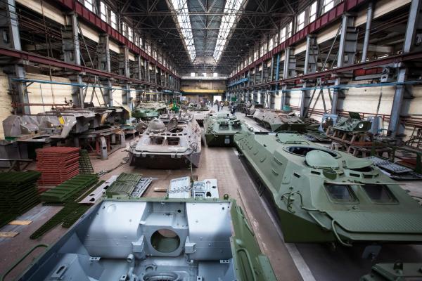 UE vrea să-și schimbe regulile fiscale pentru a permite statelor membre să-și crească cheltuielile pentru apărare