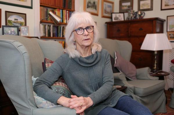 „Superputerea” unei femei din Scoţia. La 65 de ani a descoperit că nu poate simţi deloc durerea.