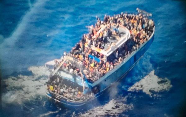 navă cu migranți scufundată în largul coastelor Greciei