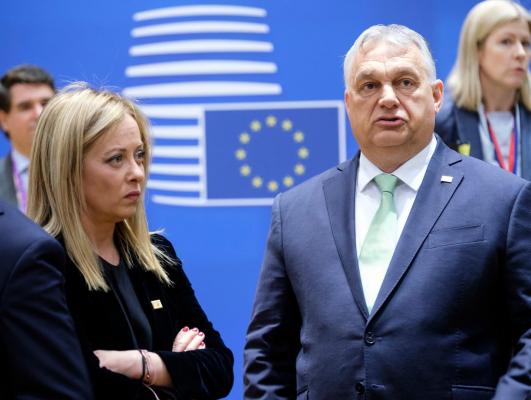 Viktor Orban, premierul Ungariei, alături de Giorgia Meloni, premierul Italiei