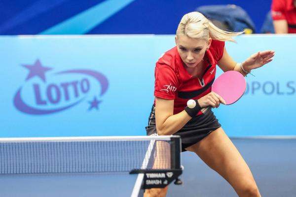 jucătoarea de tenis de masă Bernadette Szocs