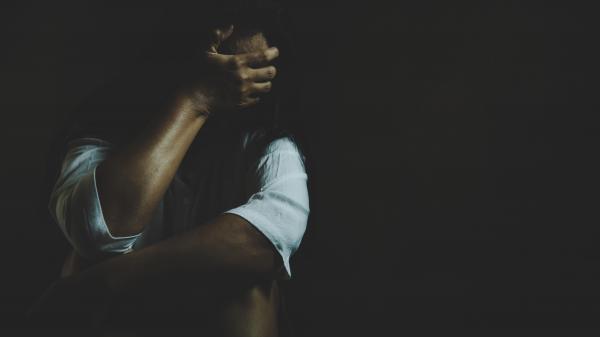 Credea că va trăi alături de un soţ iubitor, dar a ajuns să fie folosită ca sclavă, în UK. Tânăra era forţată să bea ulei de motor şi era bătută fără încetare