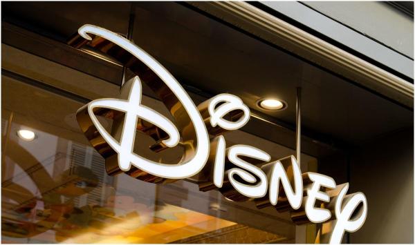 Compania Disney, acuzată de mai multe femei că le-ar fi plătit cu 150 de milioane de dolari mai puţin decât pe bărbaţi, pe o perioadă de opt ani