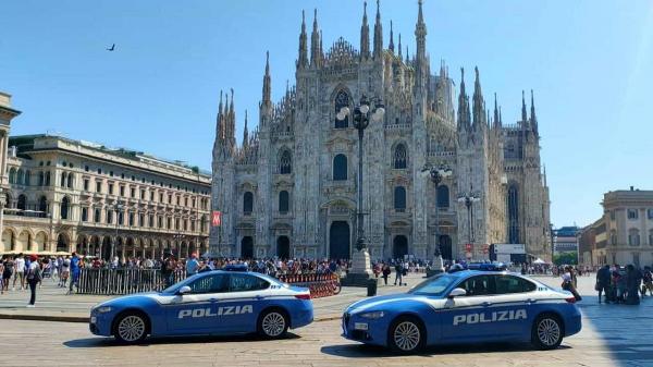 Românca a fost prinsă la furat în Piaţa Domului din Milano