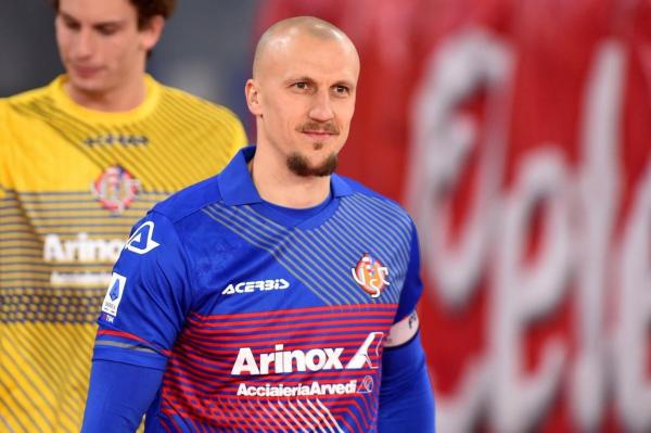 Vlad Chiricheş a semnat cu FCSB. Fundaşul s-a întors la echipă după 10 ani petrecuţi în străinătate: "Bine ai venit acasă"
