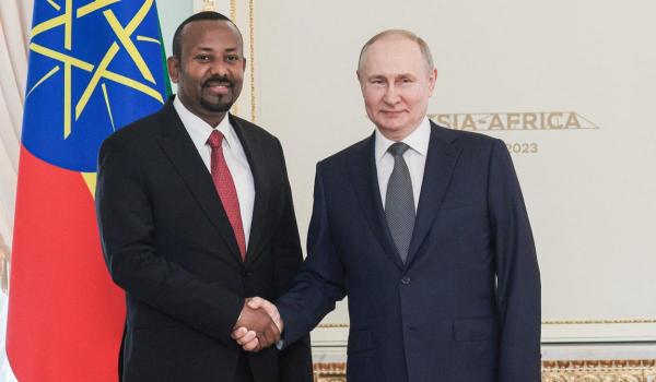 Putin prezidează prima zi a summitului Rusia-Africa, într-o încercare de a-şi apăra prietenia cu continentul african