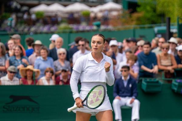 Wimbledon 2023. Ana Bogdan, eliminată în turul 3 după un meci maraton cu Ţurenko. Tie-break-ul din decisiv s-a terminat 20-18. Românca a avut probleme medicale