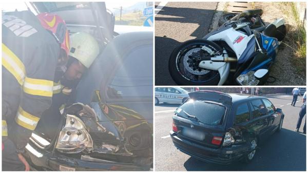 Ambulanță SMURD chemată după un accident din Hunedoara în care au fost implicate două mașini și o motocicletă
