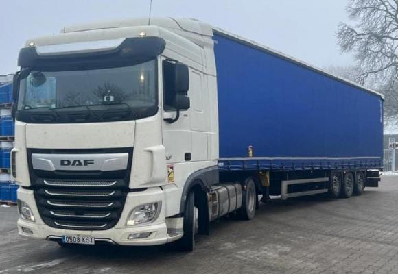 "Au intrat peste el în cabină!" TIR-ul unui român, furat cu tot cu încărcătură în Spania. Șoferul a fost atacat cu sabia la intrarea în Madrid