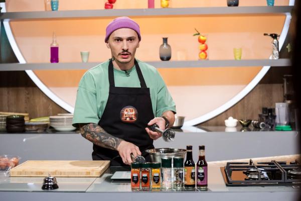 Alexandru Bunea, campionul național la powerlifting, își spune povestea la Chefi la cuțite