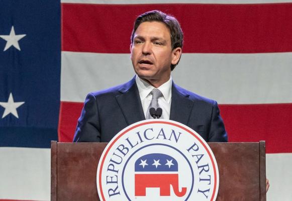 guvernatorul statului Florida, Ron DeSantis