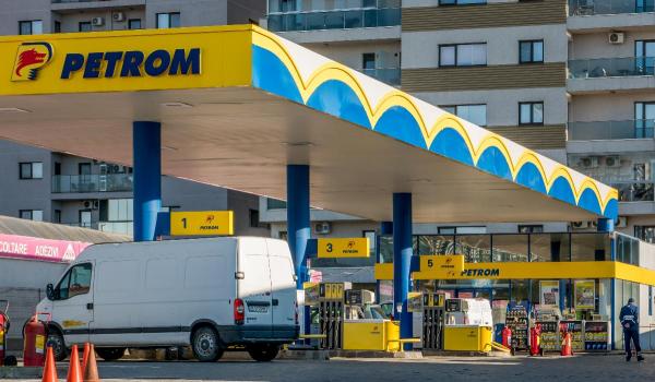 Carburanții s-au ieftinit după o serie de 14 scumpiri succesive. Care sunt preţurile la benzină şi motorină, astăzi, 1 septembrie 2023