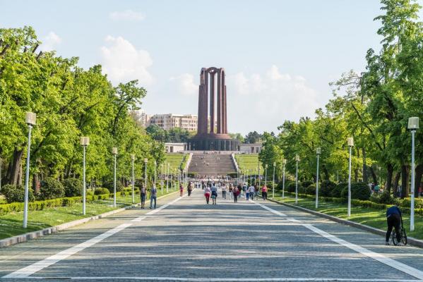 Vremea de mâine 13 septembrie. Va fi cald în cea mai mare parte a ţării, maximele pot ajunge şi la 34 de grade