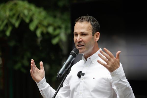 Robert Negoiţă rămâne cu averea sub sechestru, pentru un prejudiciu de 580 de milioane de lei